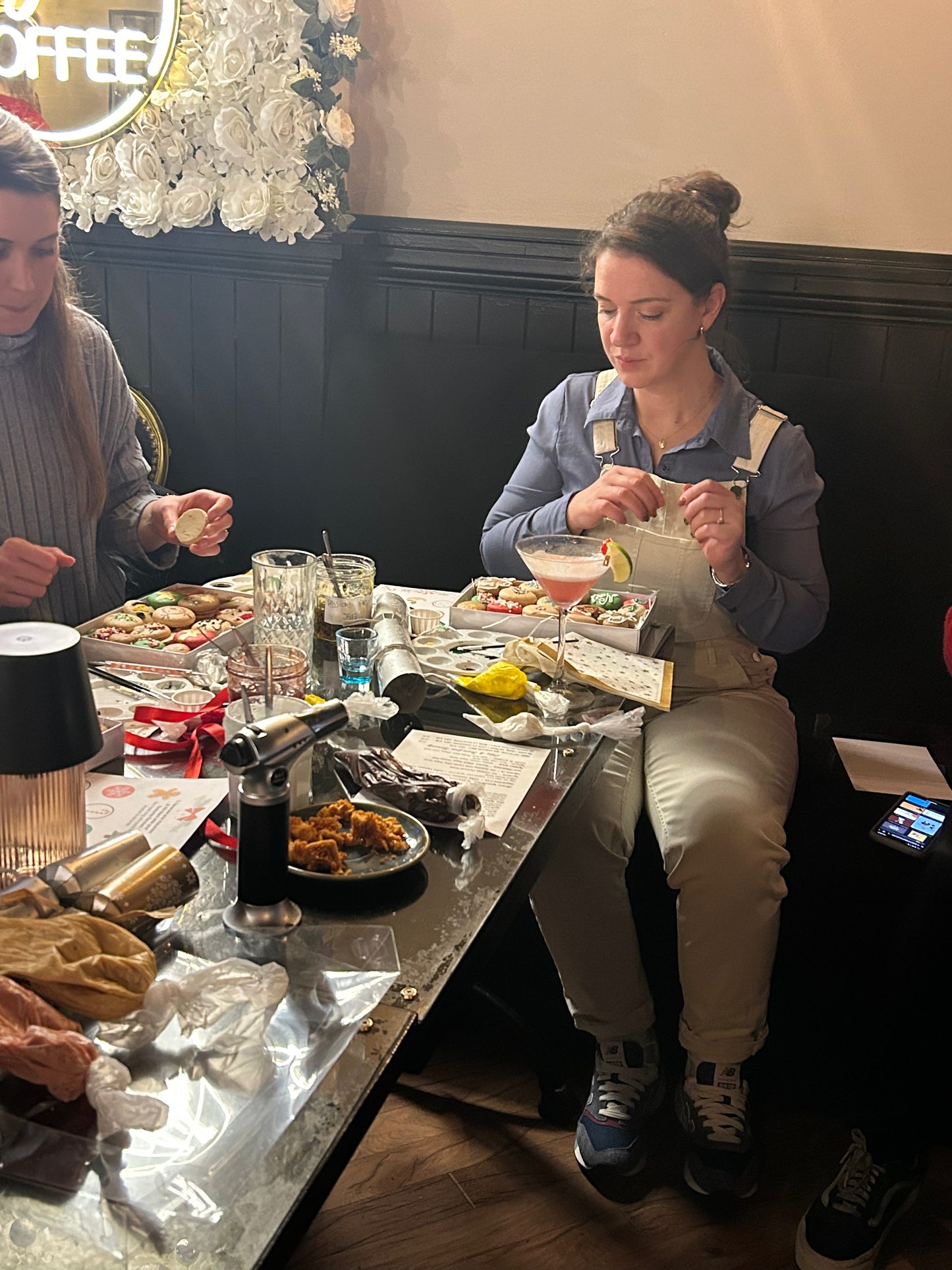 Adult Cocktail Decoration Workshop